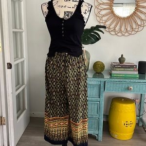 2 piece square pants and and black top